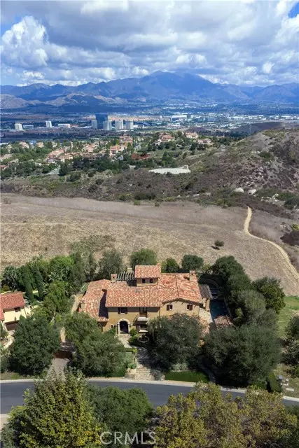 97 CYN, Irvine, CA 92603