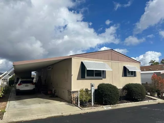 Escondido, CA 92026,525 W El Norte Pkwy 267