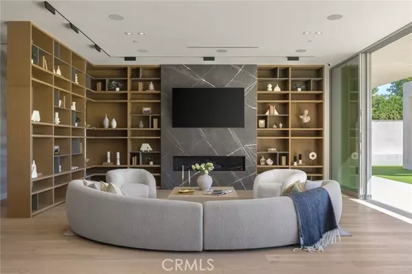 Encino, CA 91436,4442 Estrondo DR