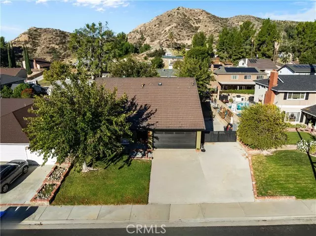 Canyon Country, CA 91387,28975 Lotusgarden