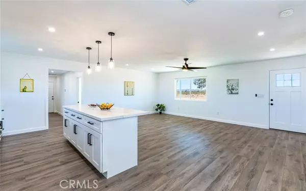 Landers, CA 92285,60396 Napa RD