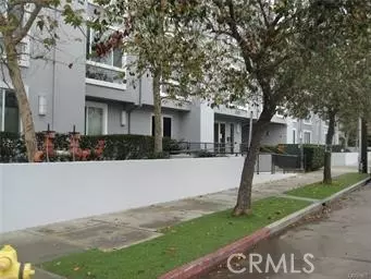 Toluca Lake, CA 91602,10878 Bloomfield 404