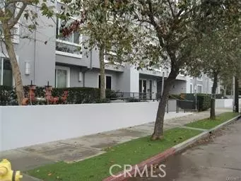 Toluca Lake, CA 91602,10878 Bloomfield 404