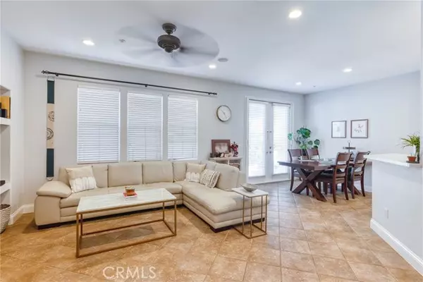 50 Sapphire, Irvine, CA 92602