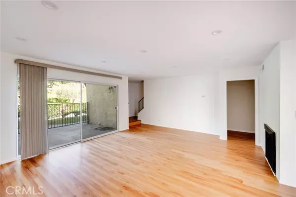 Burbank, CA 91504,7727 Via Napoli 75