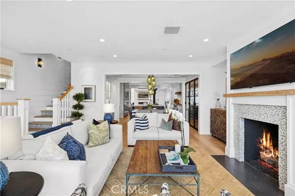 Corona Del Mar, CA 92625,302 Orchid AVE