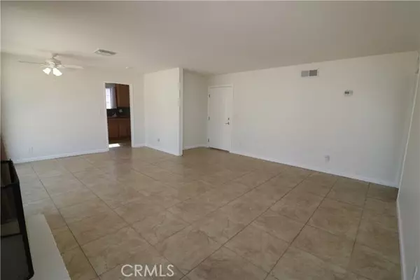 West Hills, CA 91307,7516 Shoup