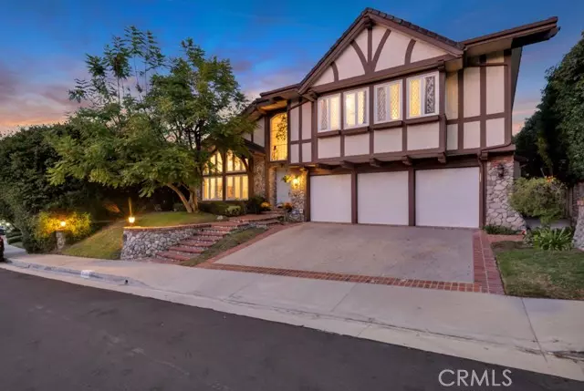 6146 County Oak, Woodland Hills, CA 91367