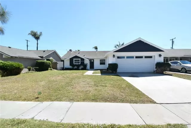 5082 Bluejay, Huntington Beach, CA 92649