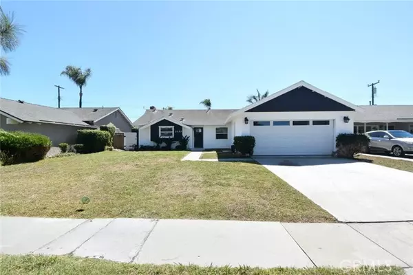 5082 Bluejay, Huntington Beach, CA 92649
