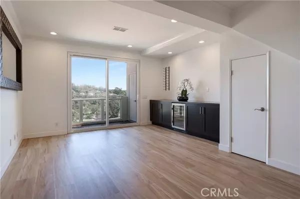 Laguna Niguel, CA 92677,30902 Clubhouse Drive 11J