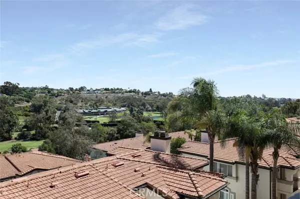Laguna Niguel, CA 92677,30902 Clubhouse Drive 11J