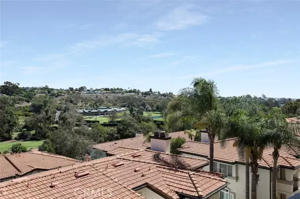 Laguna Niguel, CA 92677,30902 Clubhouse Drive 11J