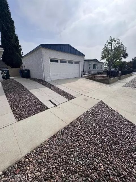 Downey, CA 90241,7103 Luxor