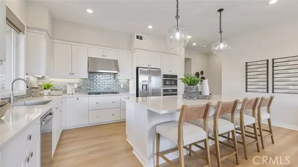 Irvine, CA 92618,547 Mulligan