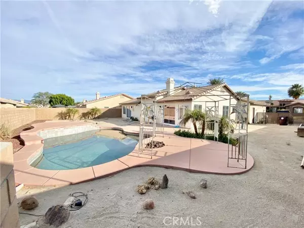 Indio, CA 92201,81060 Paloma CIR