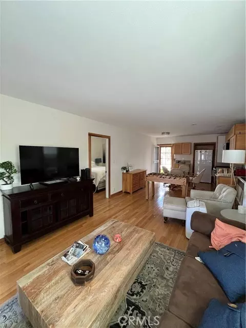 Huntington Beach, CA 92648,406 11th