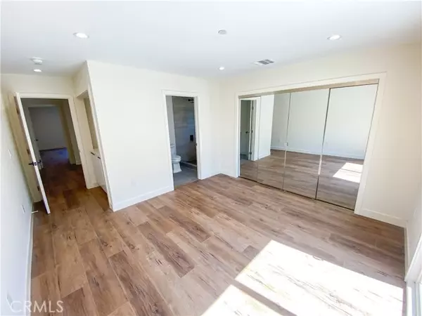 Los Angeles, CA 90019,1839 S Gramery PL 1837