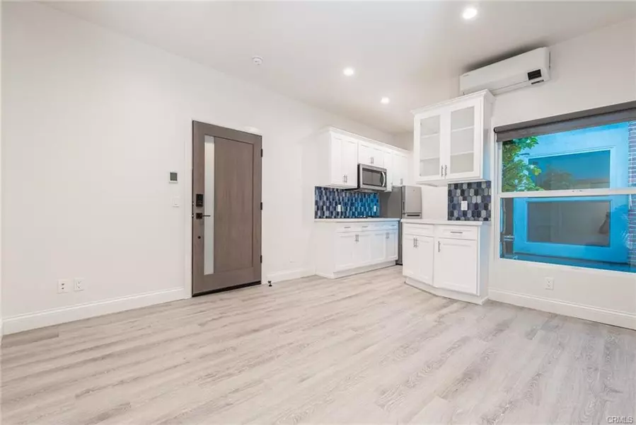 305 1/2 Main ST 11, Newport Beach, CA 92661