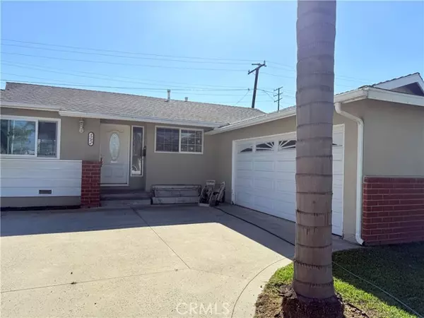 Huntington Beach, CA 92649,5192 Skylark
