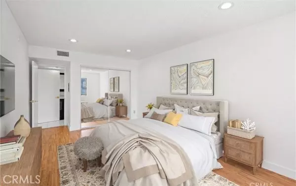 Tarzana, CA 91356,18530 Hatteras ST 333