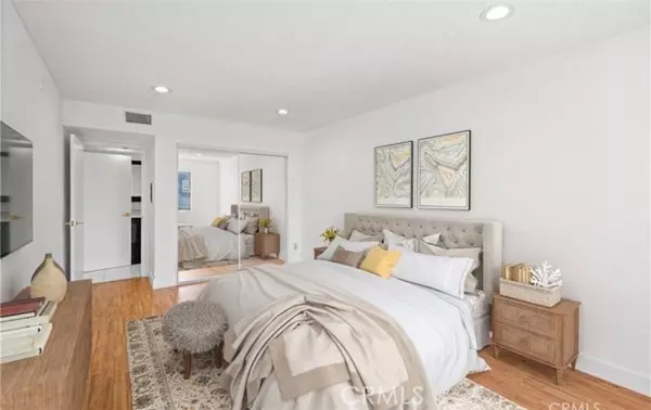 Tarzana, CA 91356,18530 Hatteras ST 333