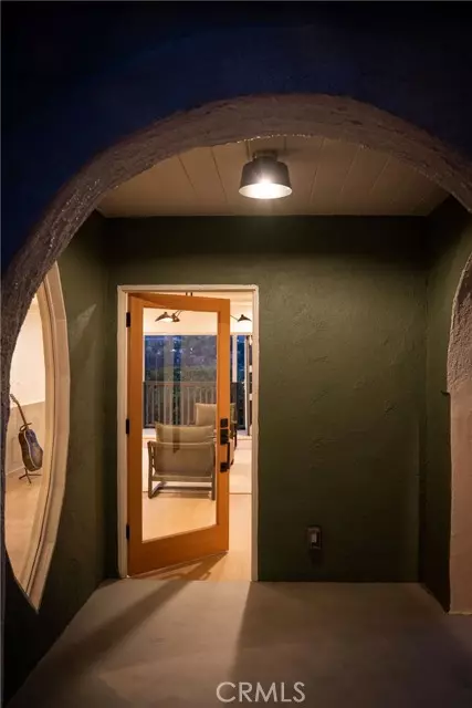 Los Angeles, CA 90041,1321 Wildwood DR