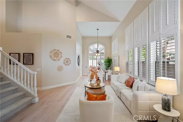 Irvine, CA 92606,6 Ghiberti