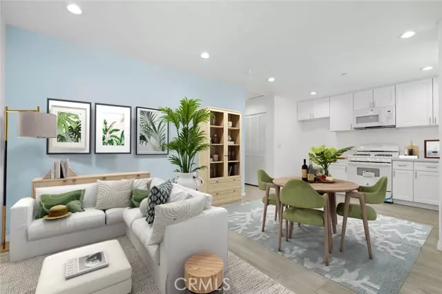 14241 -1 Magnolia, Sherman Oaks, CA 91423