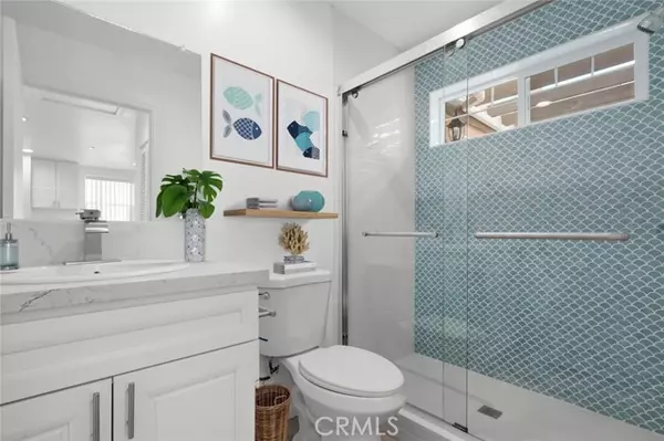 Sherman Oaks, CA 91423,14241 -2 Magnolia