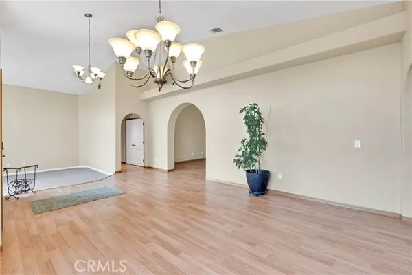 Apple Valley, CA 92307,19501 Kinai RD