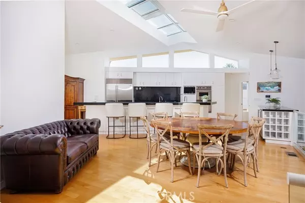 Laguna Beach, CA 92651,647 Virginia PARK