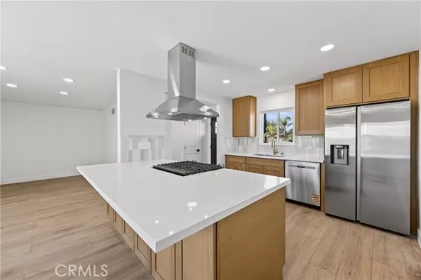 Rialto, CA 92376,1041 N Alice