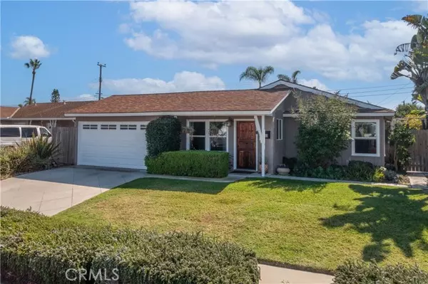 8242 Grant DR, Huntington Beach, CA 92646