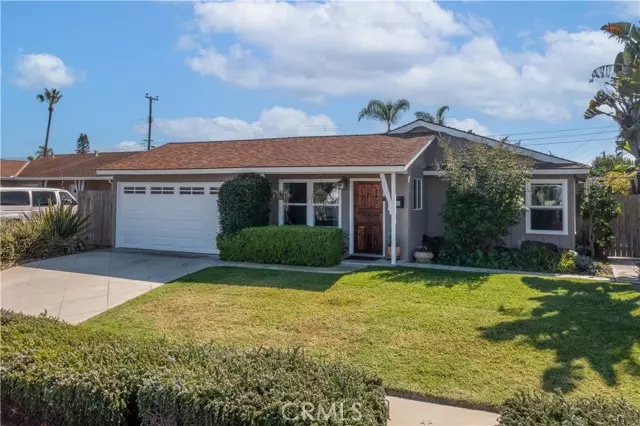 Huntington Beach, CA 92646,8242 Grant DR