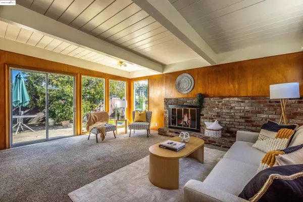 1176 Via Los Trancos, San Lorenzo, CA 94580