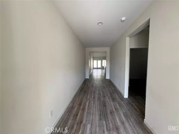 Bakersfield, CA 93305,308 Acacia