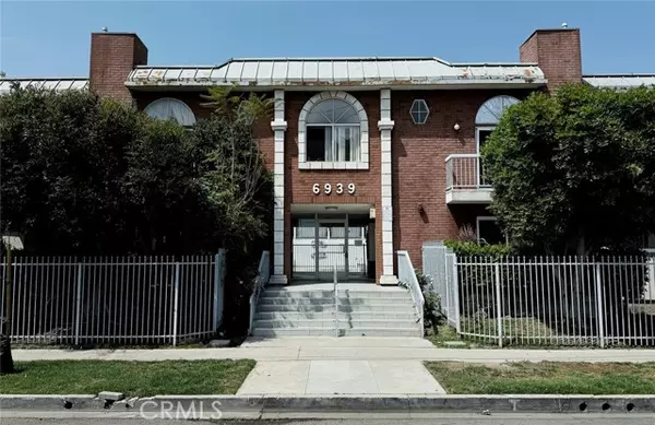 6939 Alabama 104, Canoga Park, CA 91303