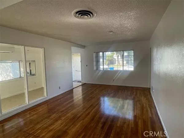 Winnetka, CA 91306,20514 Gault ST