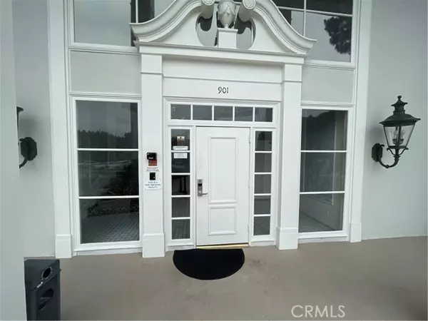 Newport Beach, CA 92663,101 Scholz PLZ 123