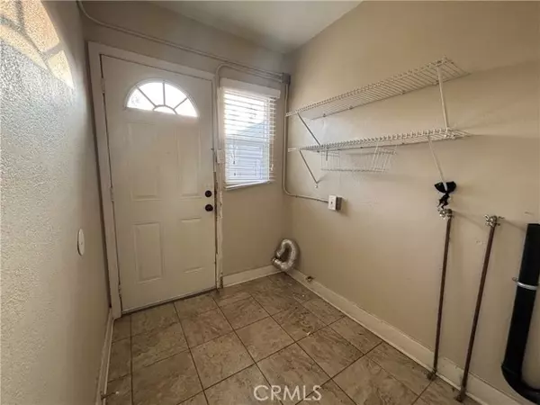 Los Angeles, CA 90043,5714 Keniston