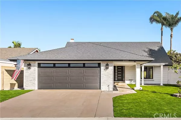 21662 Saluda, Huntington Beach, CA 92646