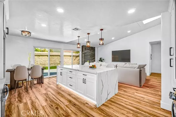 Huntington Beach, CA 92649,17472 Bellport CIR