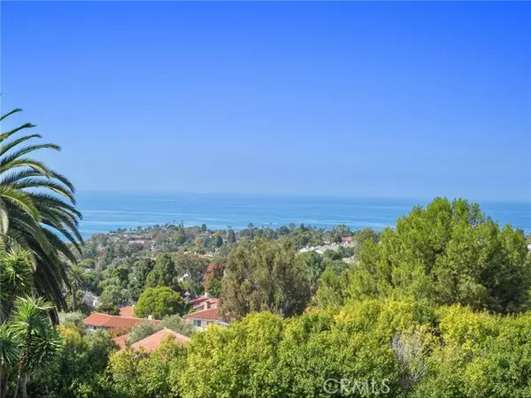 Palos Verdes Estates, CA 90274,2605 Via Olivera