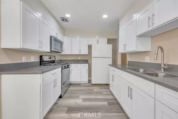 Lancaster, CA 93534,910 W Avenue J8