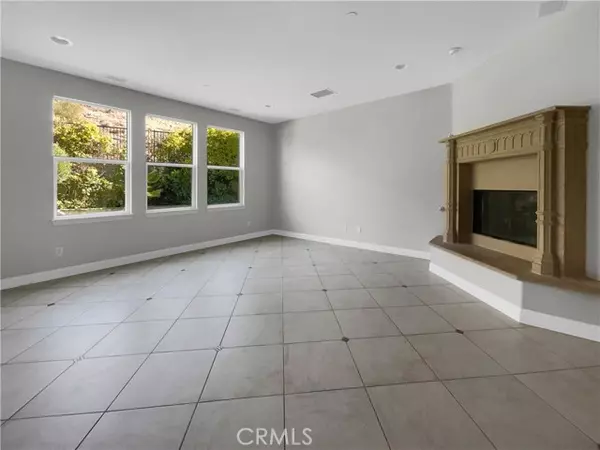 Agoura Hills, CA 91301,1908 Hazel Nut CT