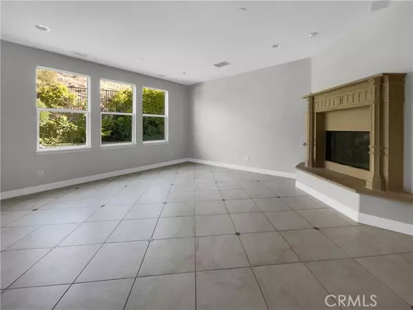Agoura Hills, CA 91301,1908 Hazel Nut CT
