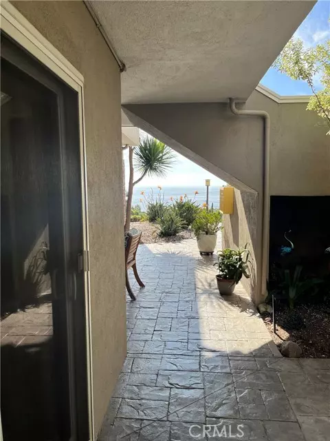 Laguna Beach, CA 92651,21711 Wesley DR B