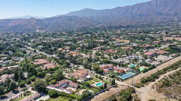 Claremont, CA 91711,3624 Hollins AVE