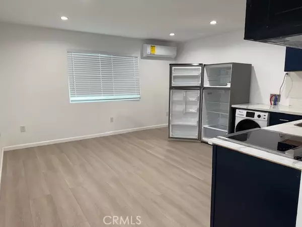 Northridge, CA 91325,18419 Tuba ST